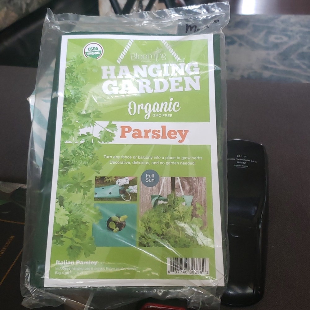 Organic parsley